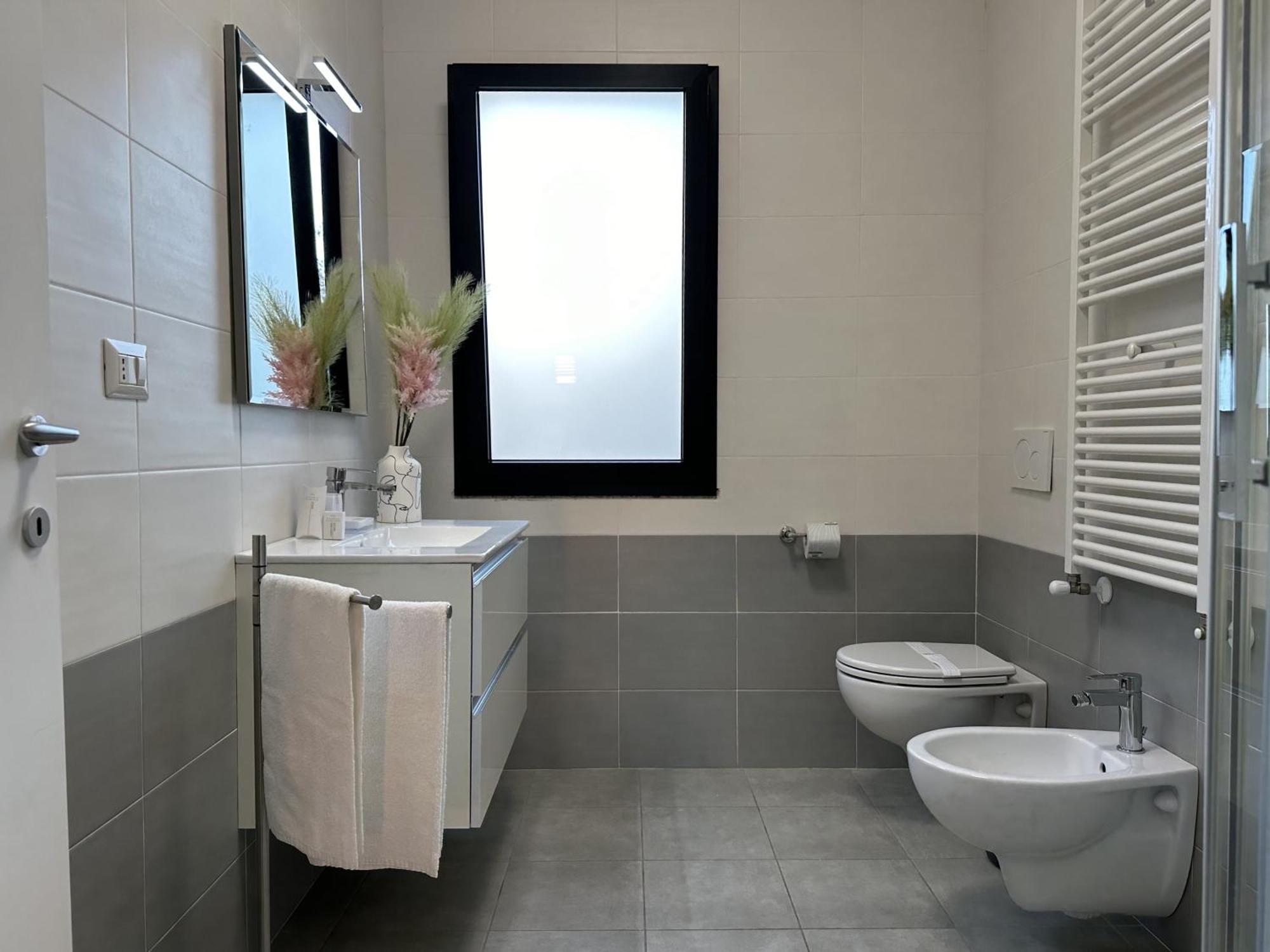 Ng Collection 4.4 Apartment Olbia Bagian luar foto